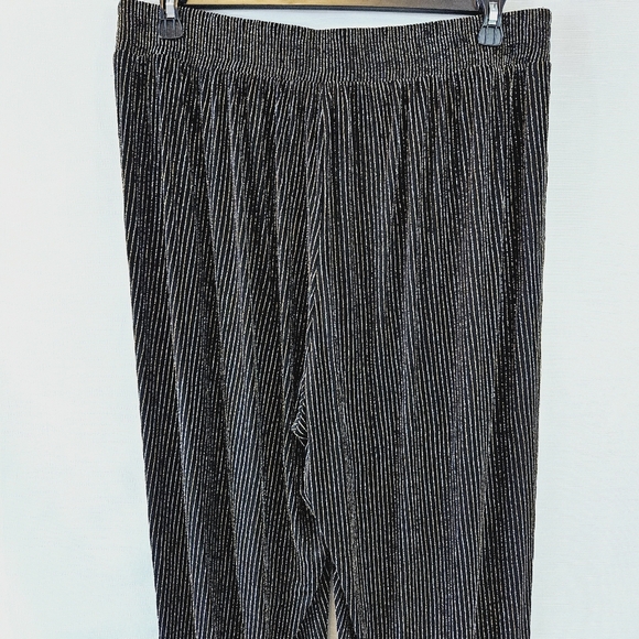 NWT Torrid Pull On Wide Leg Stretch High Rise Glitter Stripe Pant size 1 - Picture 9 of 12